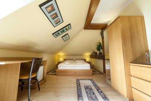Hostal Penzion U Hr�dku