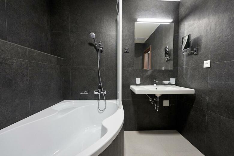 Hotel Queens Mari�nsk� L�zn?