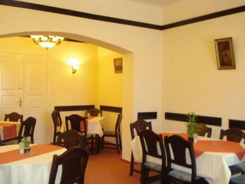 Hostal Pension Hotel Fast
