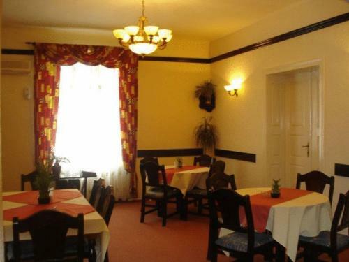 Hostal Pension Hotel Fast