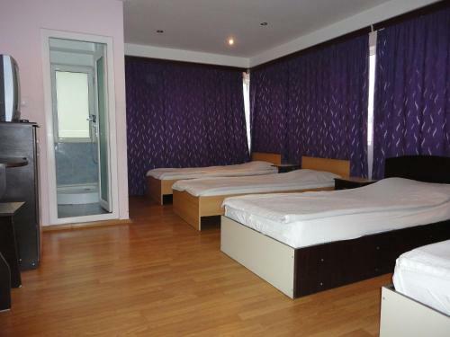Hostal Villa George