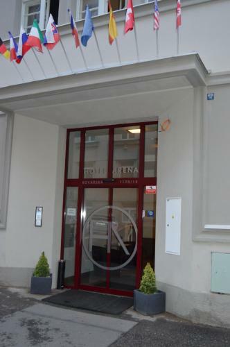 Hotel Ar�na