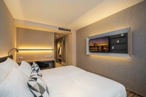 Hotel Cube