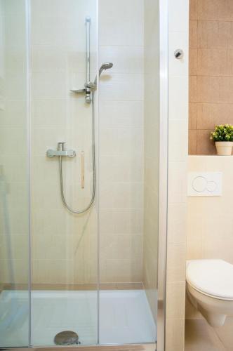 Modern Apartment Zlatnicka 8