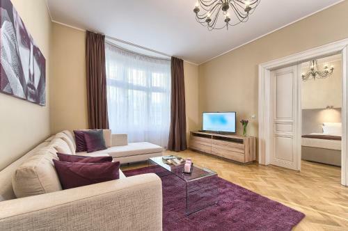 Maiselova 5 Apartment