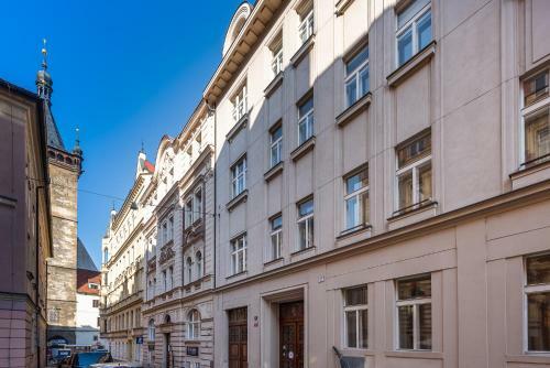 Vincent Apartment