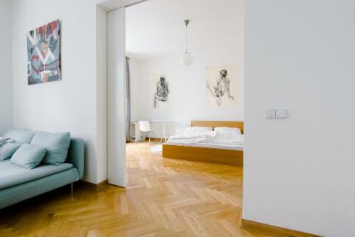 Kubel�kova Apartments
