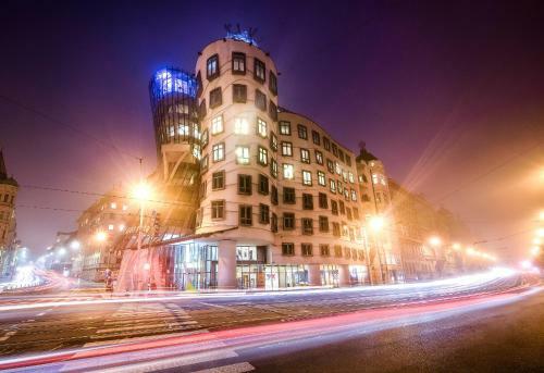5br 2bath Masarykovo N�b?e?� Apartment