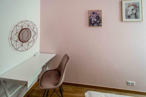 Design 3bdr Apartment In Residence, Free Parking