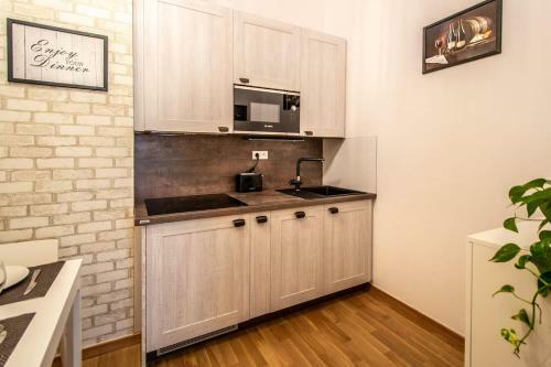 Design 3bdr Apartment In Residence, Free Parking