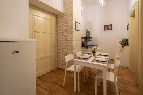 Design 3bdr Apartment In Residence, Free Parking
