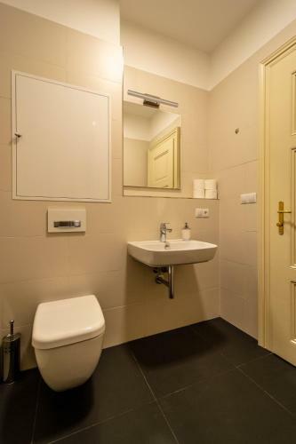 Design 3bdr Apartment In Residence, Free Parking