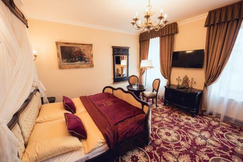 Hotel Svatoj�nsk� Dv?r