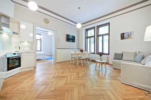 Opera Apartments