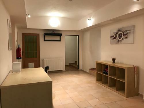 Apartamento Big Homebase With Billardtable