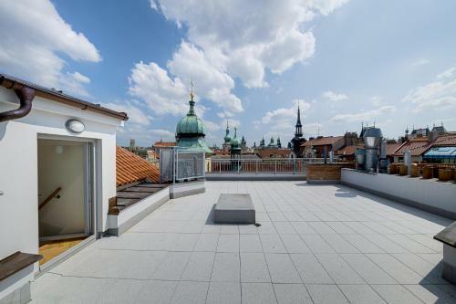 Gold Art Apartments