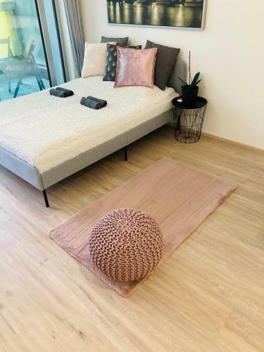 Apartement Blanc Harfa Design
