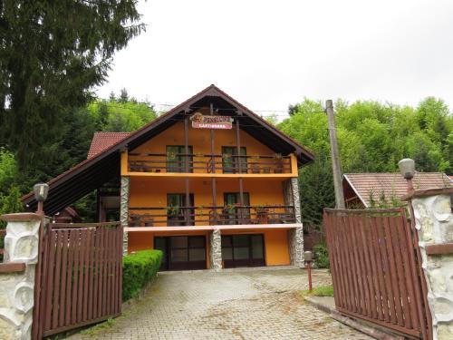 Hostal Pensiunea Cartisoara