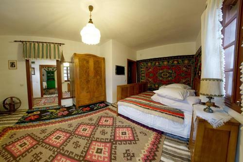 Casa Bunicii Din Bucovina