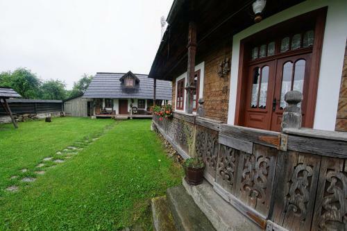 Casa Bunicii Din Bucovina
