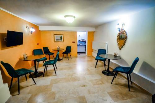 Hostal Vila Sarada