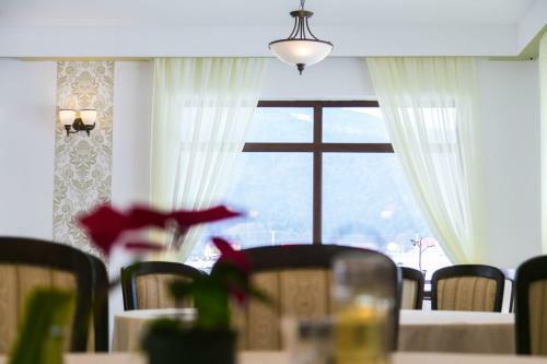 Hostal Pensiunea Roua Muntilor