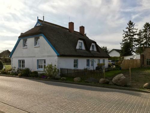 Apartamento Historisches Kapit�nshaus Breege