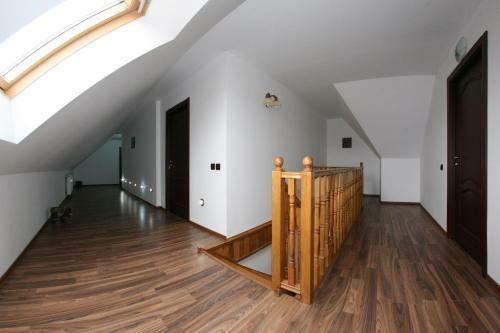 Hostal Pensiunea Casa Zarnesteana
