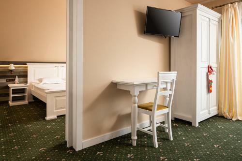 Hostal Pensiunea Hora Cu Brazi