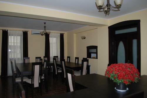 Hostal Vila Aris