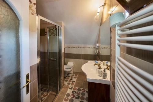 Hostal Pensiunea Cretuca