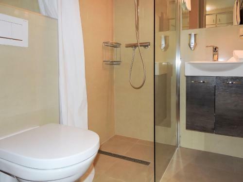 Apartment B 110