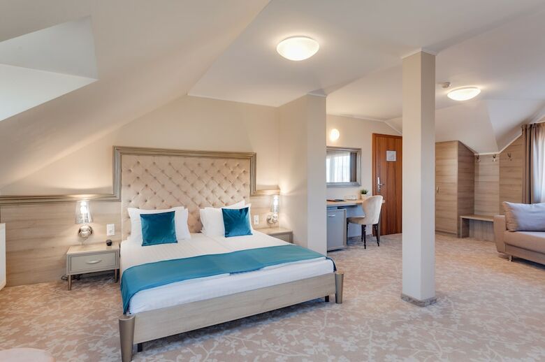 Hotel Meridian