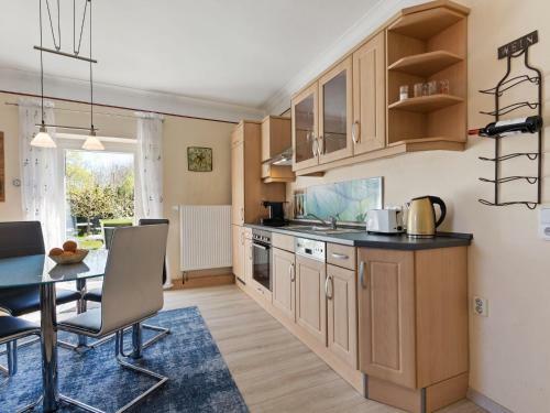 Elegant Apartment With Garden In Gingst