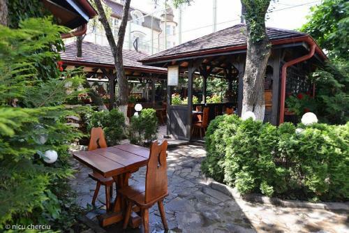 Hostal Crama Haiducilor