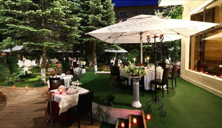 Hotel Dumbrava