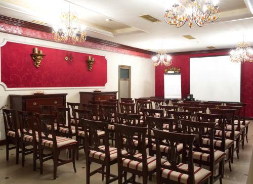 President Hotel