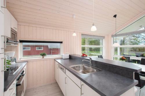 Resort 2 Ocean Cottage A 95