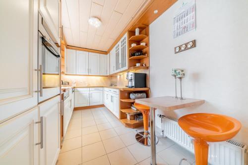Id 6862 | Private Rooms