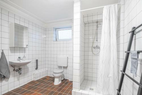 Hamburg City Apartment Freshly Renovated