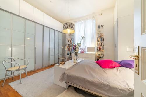 Id 6750 | Private Apartment
