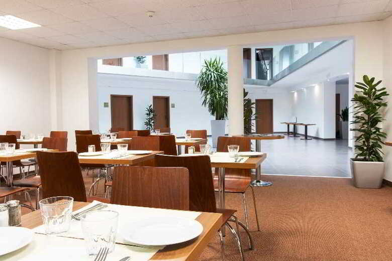 Sporthotel Hostivice