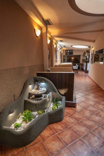Hostal Fontana Pizzeria - Pension