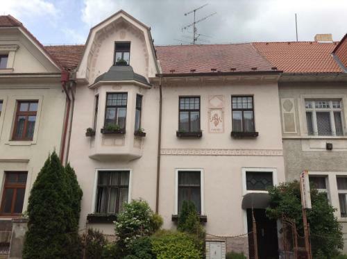 Hostal At Pension