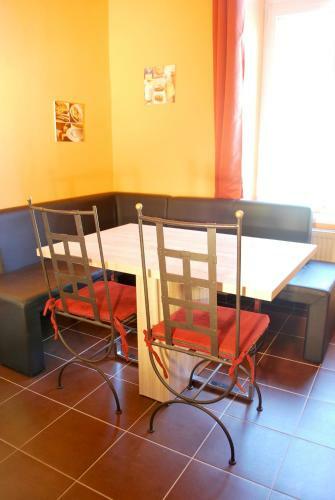 Cuba Bar & Hostel