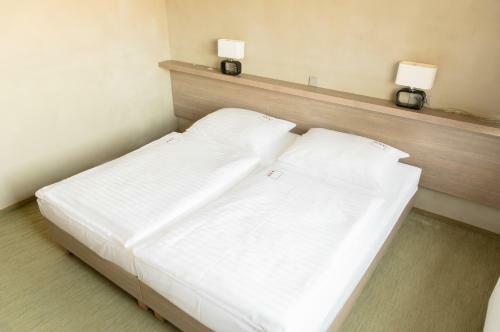 Hotel Pivotel Mmx