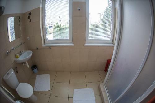 Hostal Penzion Vila Tenis