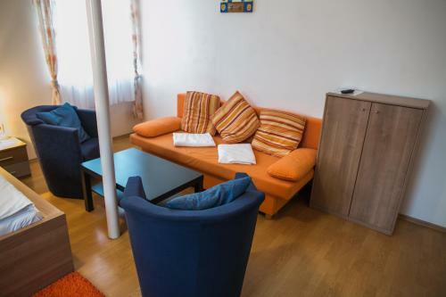 Hostal Penzion Vila Tenis