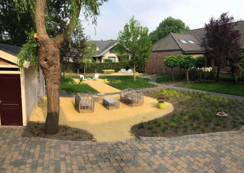 B&B Reveille