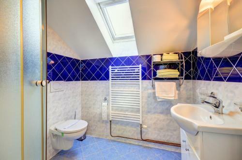 Hostal Hostinec A Penzion U Sv. Mikul�?e